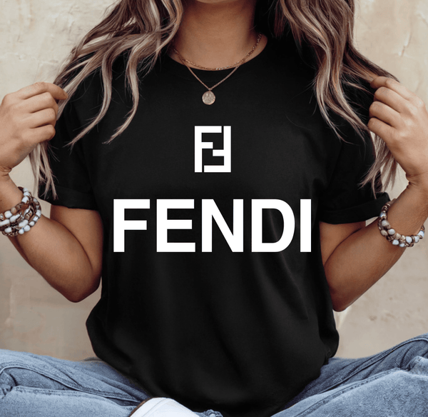 Amelia Tshirt - The Pointe Boutique