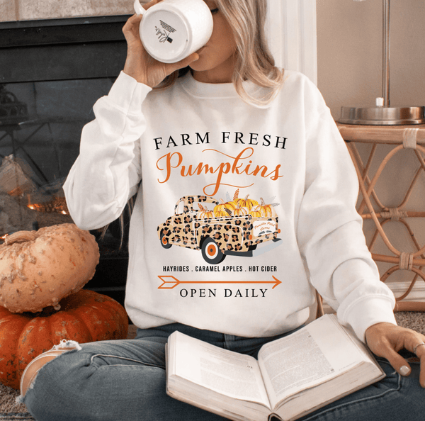 Fresh Farm Pumpkin Top - The Pointe Boutique