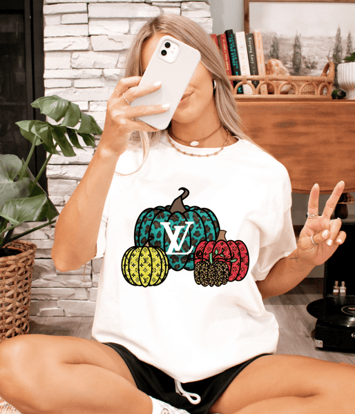 Lily Tshirt - The Pointe Boutique