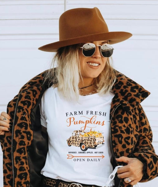 Fresh Farm Pumpkin Top - The Pointe Boutique