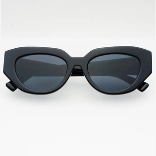 black acetate cat eye sunglasses