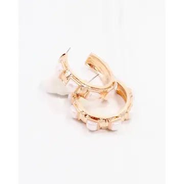 Allie Hammered Gold Earring Pearl - The Pointe Boutique