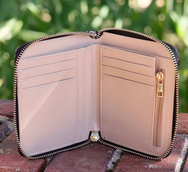 Blakely Wallet Spotted - The Pointe Boutique