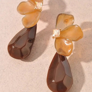 Resin Flower Teardrop Statement Earrings - The Pointe Boutique