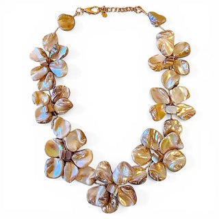 Seashell Flower Statement Necklace - The Pointe Boutique