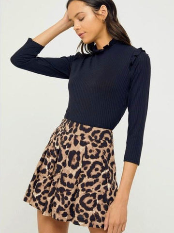Leopard Pleated Shorts